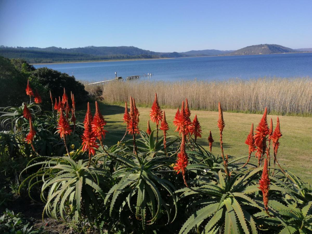 Kairos On The Lake, Swartvlei Lake, Sedgfield, Garden Route Седжфийлд Екстериор снимка